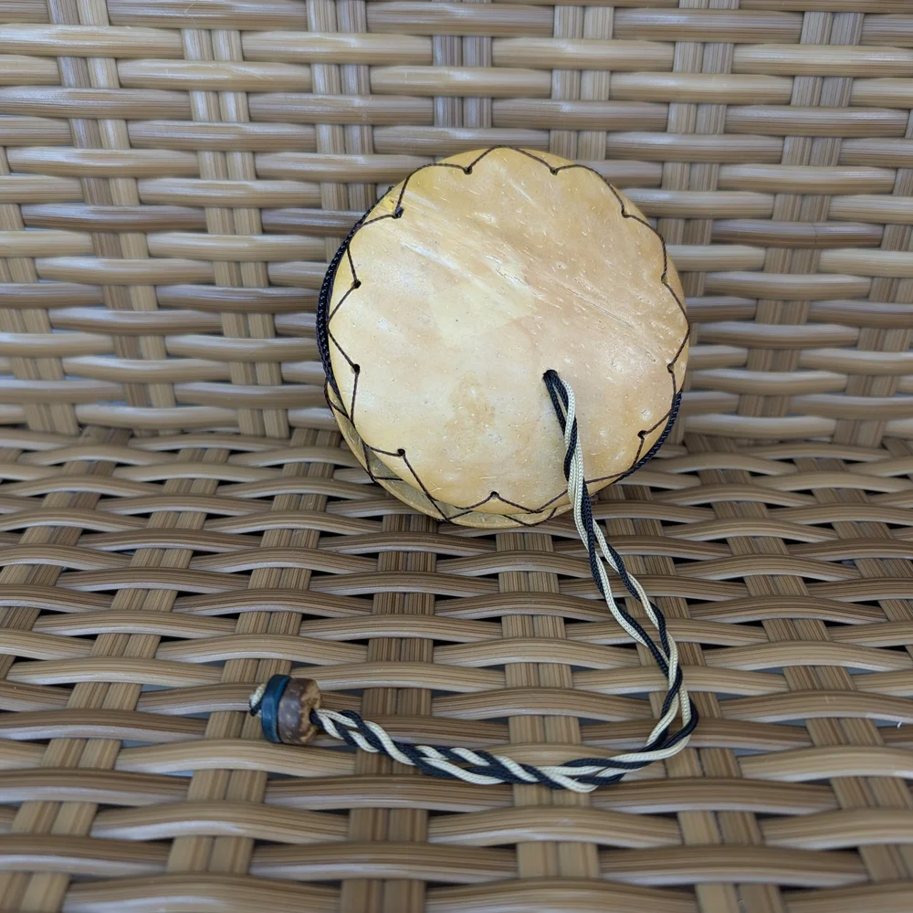 Handmade Coconut Shell Wristlet Pouch Floral Leaf Beads Asian Small - Picture 2 of 12